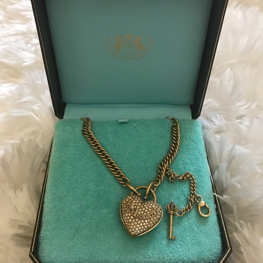 Juicy couture necklace